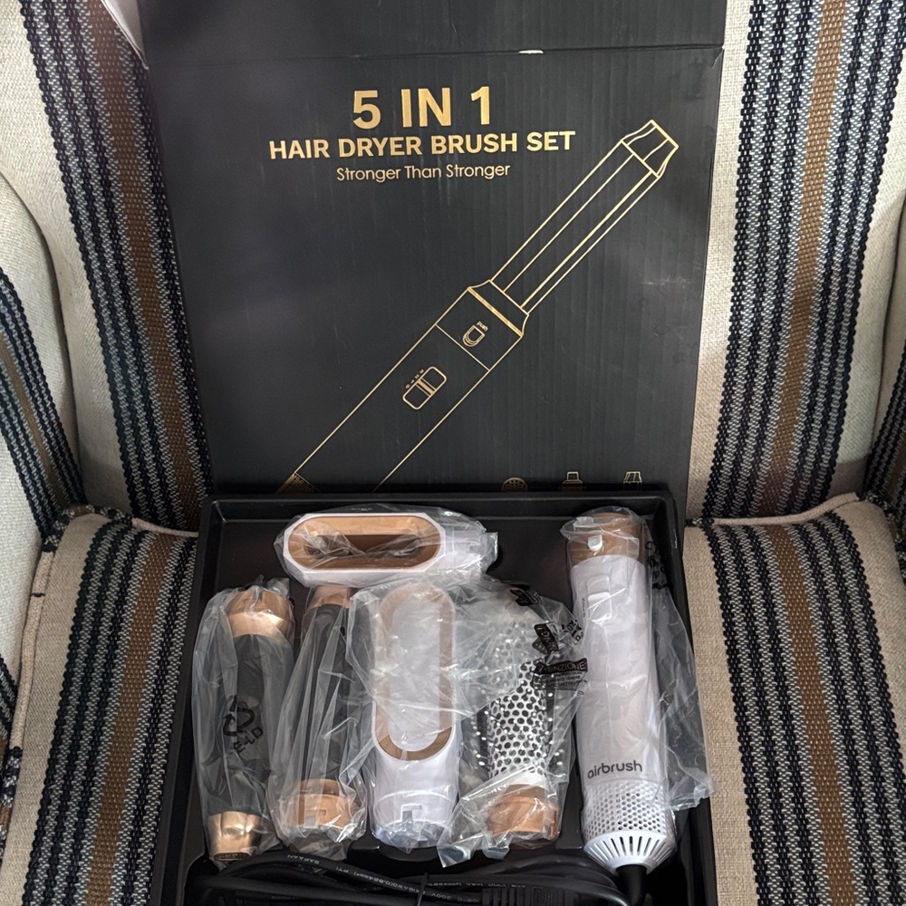 Creations Island Airbrush 5-in-1 Hair Tool Set - White and Gold